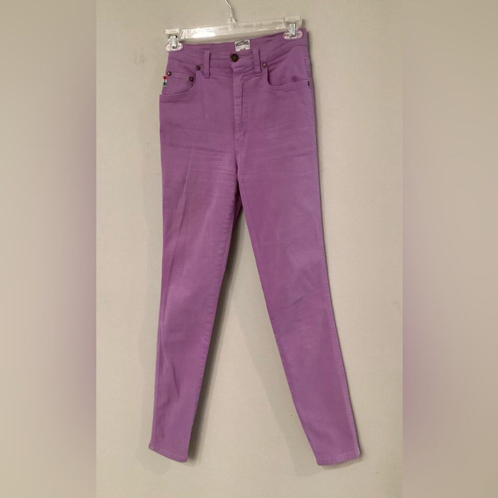 Vintage Violet Moschino Stretch Jeans Pants in Size 28. In Excellent Condition.